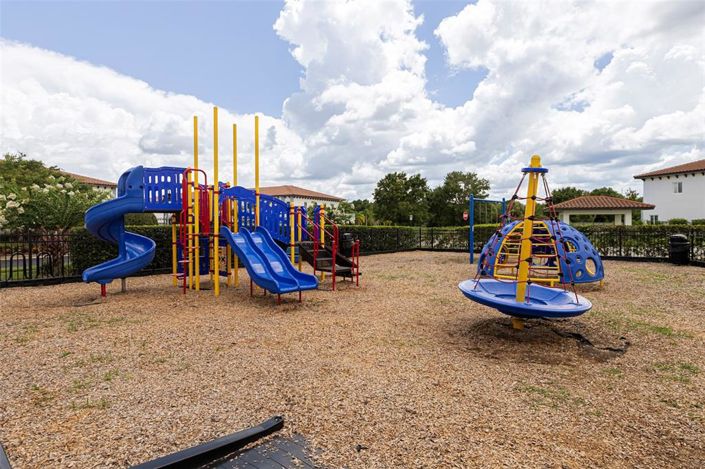 Image No.60-4 Bed Property for sale