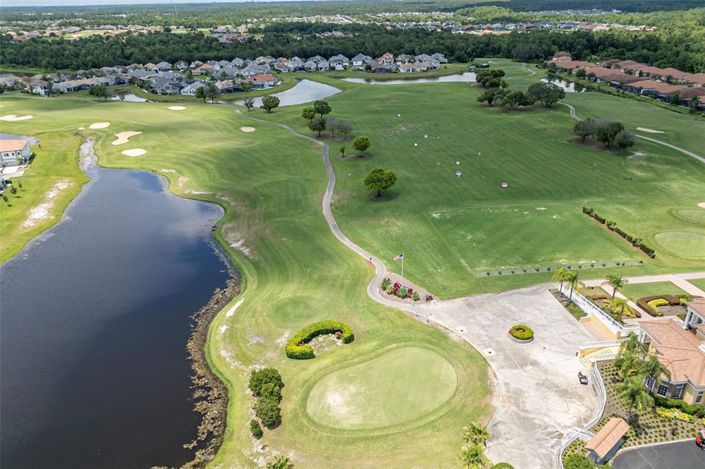 Image No.65-4 Bed Property for sale