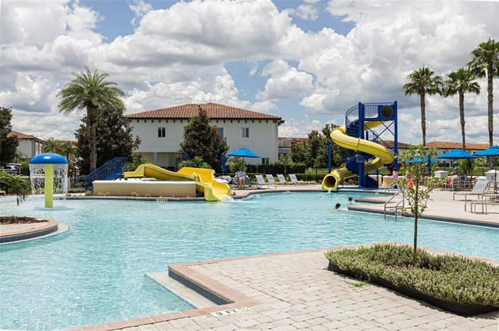 Image No.74-4 Bed Property for sale