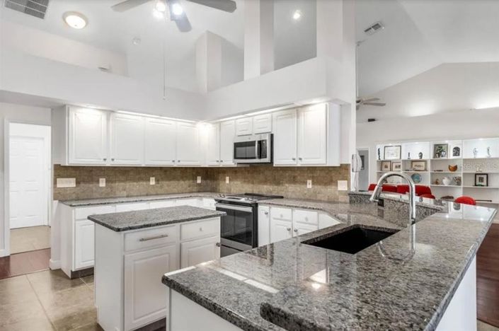 Image No.3-Propriété de 3 chambres à vendre à Orlando