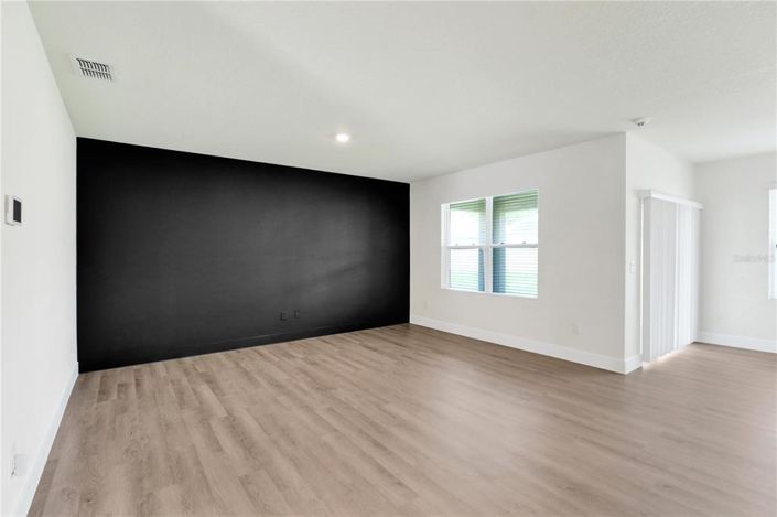 Image No.16-3 Bed Property for sale