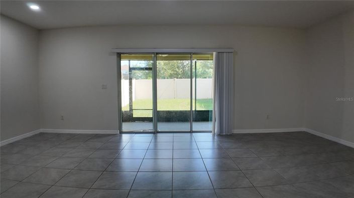 Image No.12-3 Bed Townhouse for sale