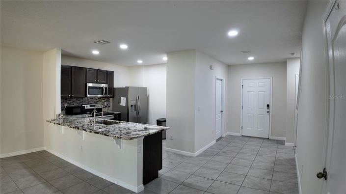 Image No.3-3 Bed Townhouse for sale