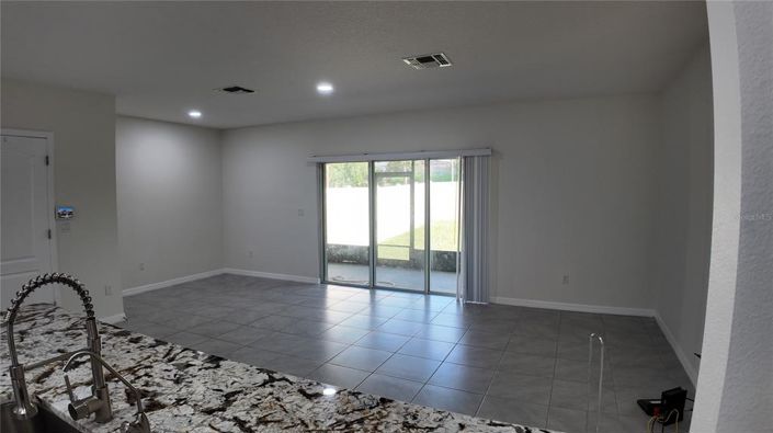 Image No.6-3 Bed Townhouse for sale