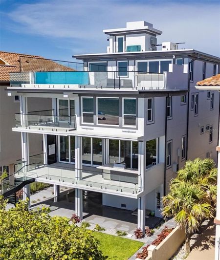 Image No.2-Propriété de 5 chambres à vendre à Treasure Island