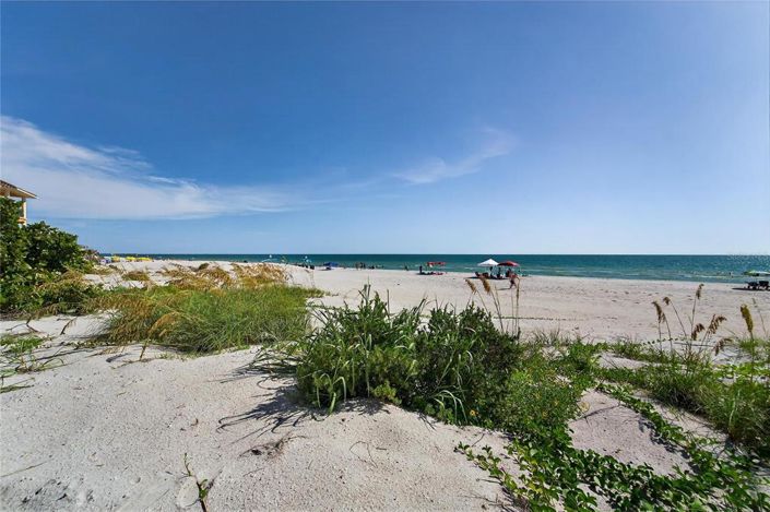 Image No.6-Propriété de 5 chambres à vendre à Treasure Island