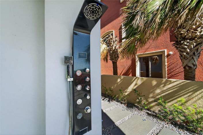 Image No.83-Propriété de 5 chambres à vendre à Treasure Island