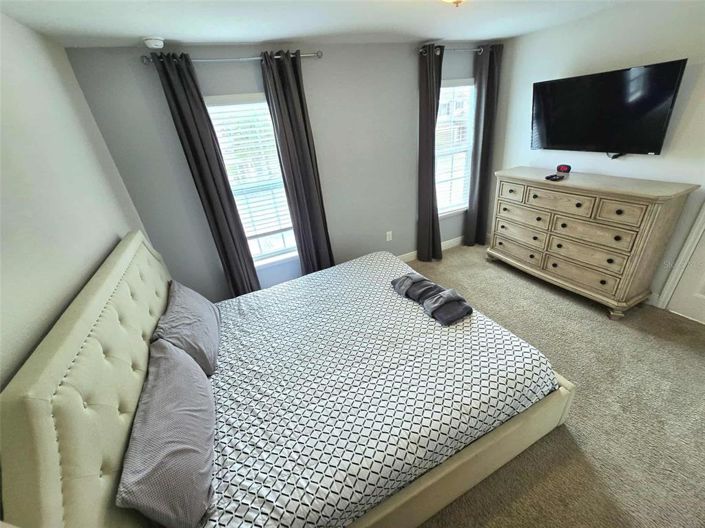 Image No.37-5 Bed Property for sale