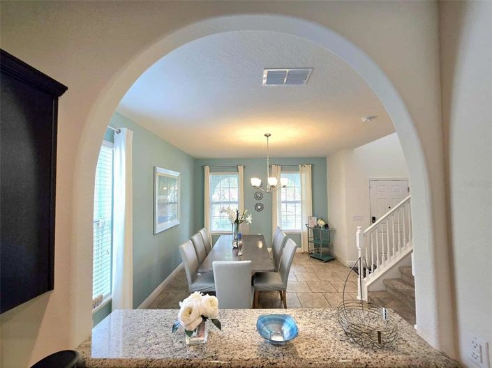 Image No.5-5 Bed Property for sale