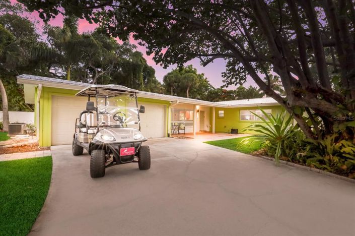 Image No.28-3 Bed Property for sale