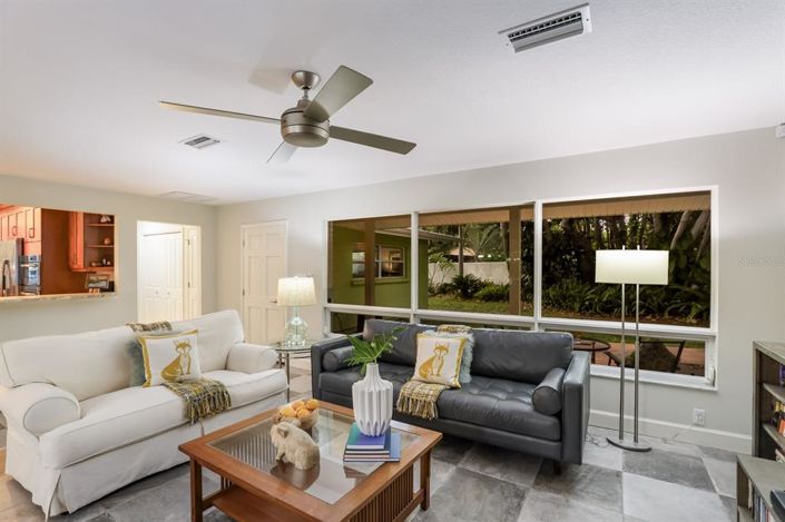 Image No.34-3 Bed Property for sale