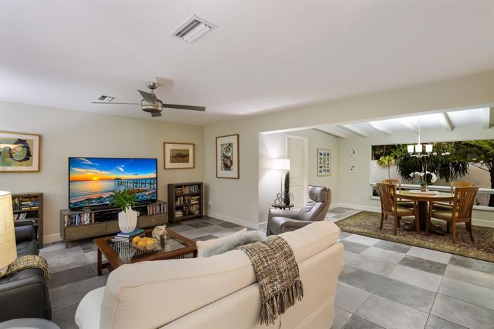 Image No.35-3 Bed Property for sale