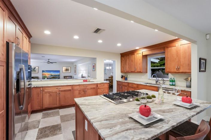 Image No.39-3 Bed Property for sale