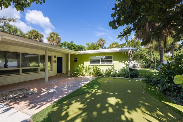 Image No.4-3 Bed Property for sale