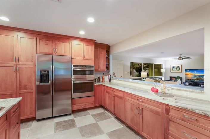 Image No.40-3 Bed Property for sale