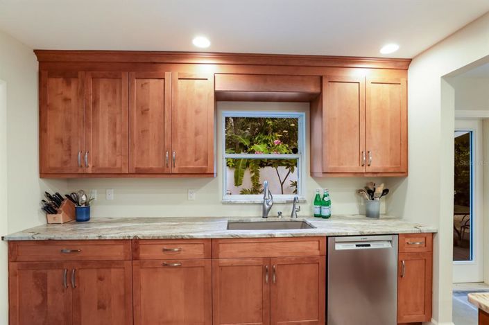 Image No.41-3 Bed Property for sale