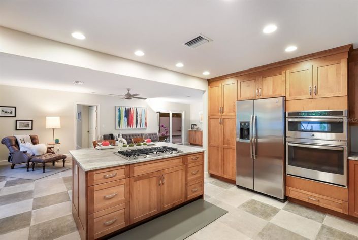 Image No.42-3 Bed Property for sale