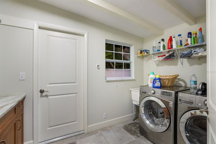 Image No.49-3 Bed Property for sale