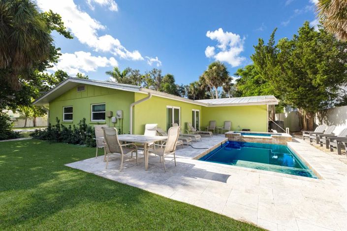 Image No.6-3 Bed Property for sale