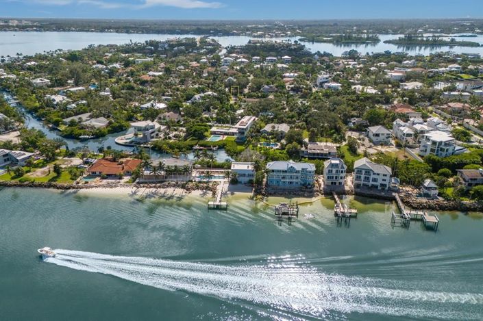 Image No.9-3 Bed Property for sale