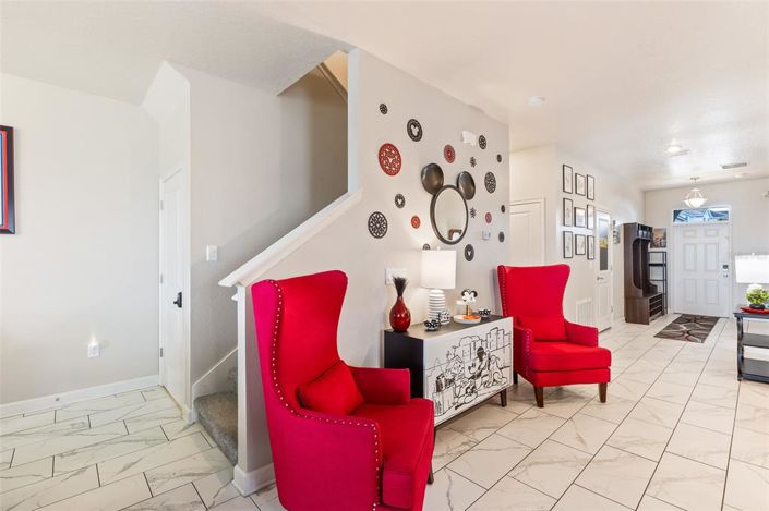 Image No.10-8 Bed Property for sale