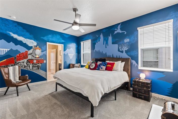 Image No.24-8 Bed Property for sale