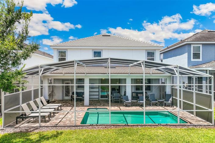 Image No.50-8 Bed Property for sale