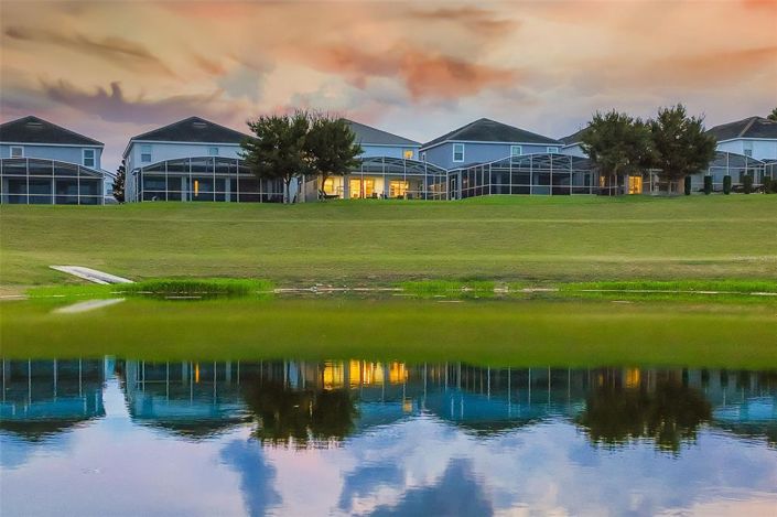 Image No.66-8 Bed Property for sale