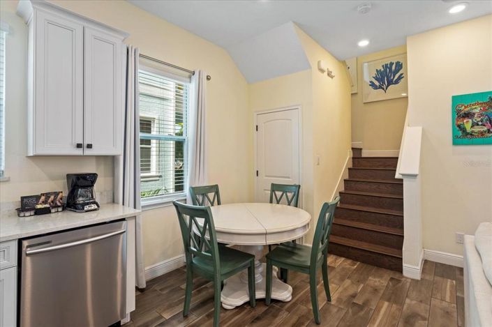 Image No.14-2 Bed Property for sale