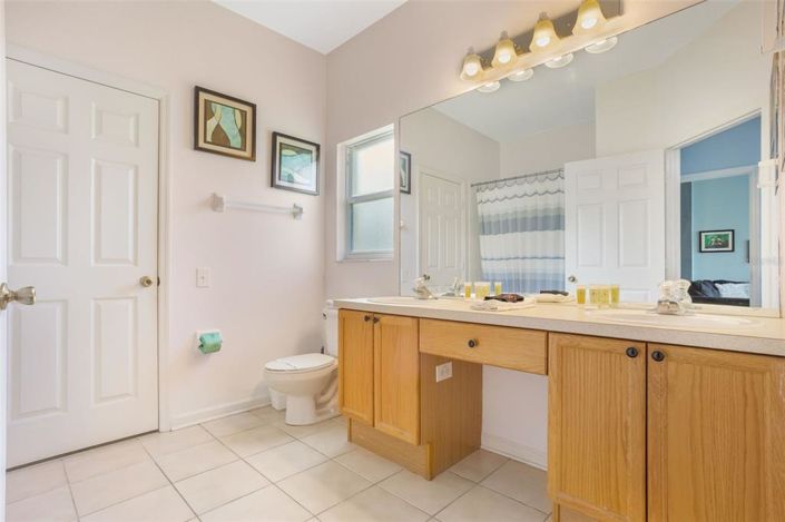 Image No.27-4 Bed Property for sale