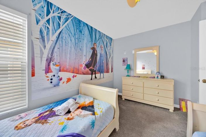 Image No.24-6 Bed Property for sale