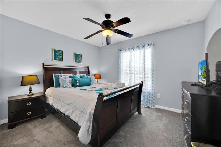 Image No.25-6 Bed Property for sale