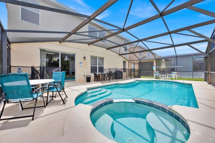 Image No.45-6 Bed Property for sale