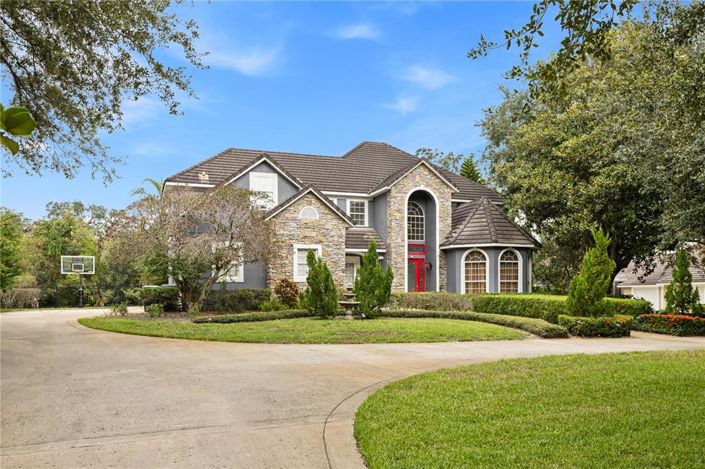 Image No.3-5 Bed Property for sale