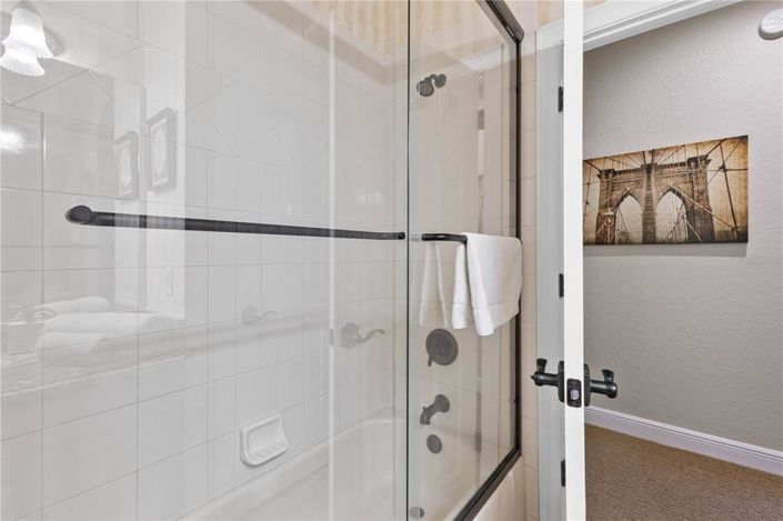 Image No.55-5 Bed Property for sale