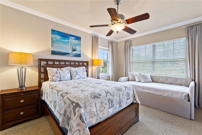 Image No.56-5 Bed Property for sale