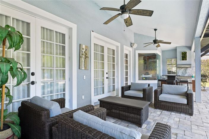 Image No.62-5 Bed Property for sale