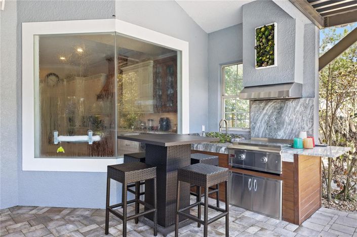 Image No.63-5 Bed Property for sale