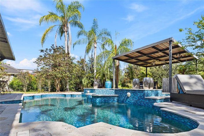 Image No.70-5 Bed Property for sale