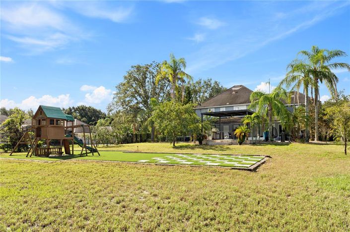 Image No.74-5 Bed Property for sale