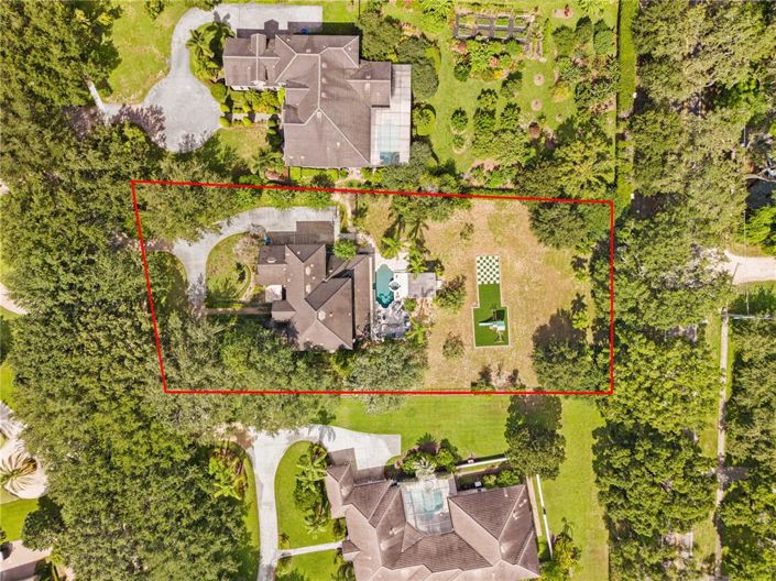 Image No.79-5 Bed Property for sale