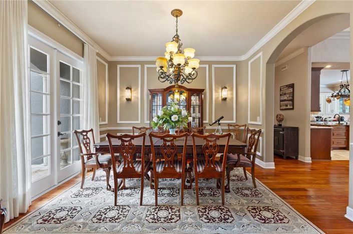 Image No.9-5 Bed Property for sale