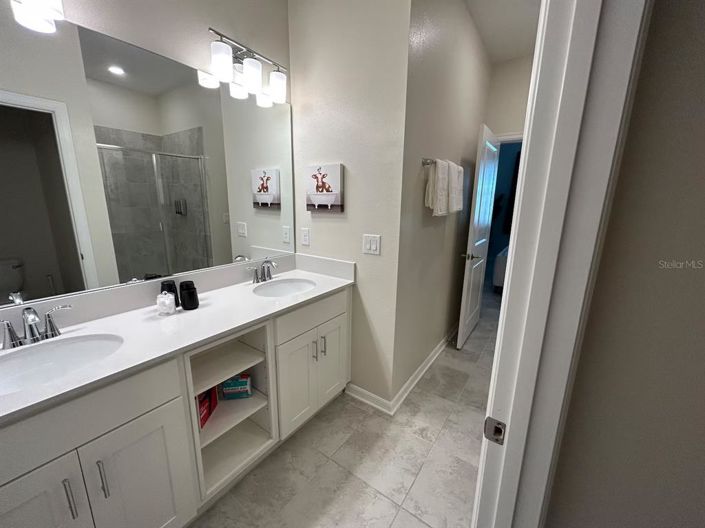 Image No.18-3 Bed Property for sale