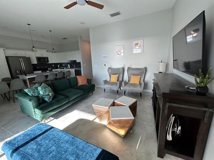 Image No.2-2 Bed Property for sale