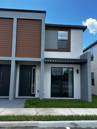 Image No.1-3 Bed Townhouse for sale