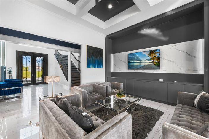 Image No.12-11 Bed Property for sale