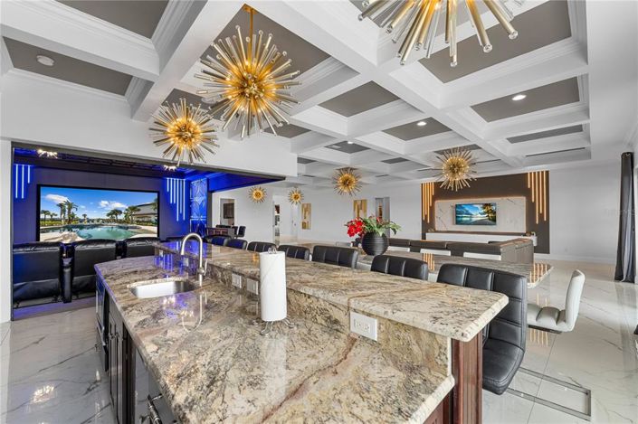 Image No.32-11 Bed Property for sale