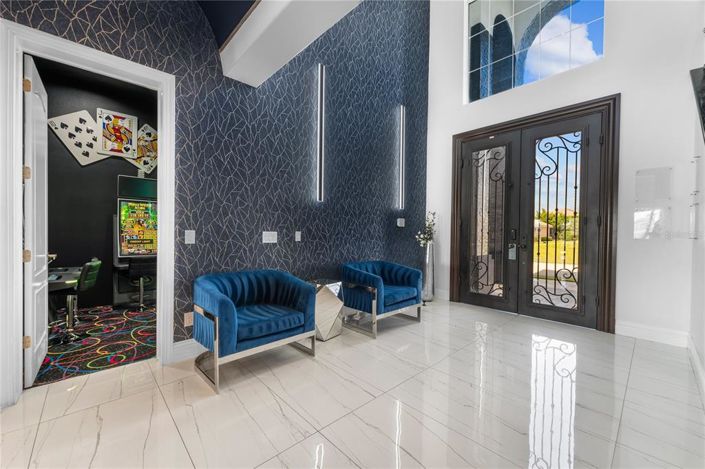 Image No.4-11 Bed Property for sale