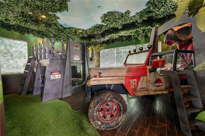 Image No.49-11 Bed Property for sale