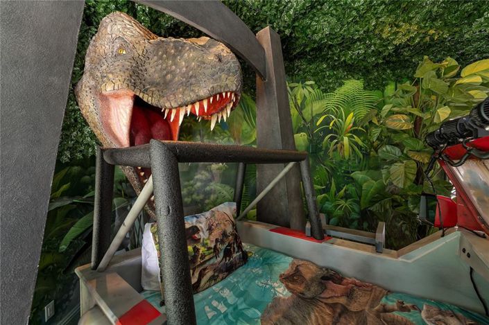 Image No.52-11 Bed Property for sale